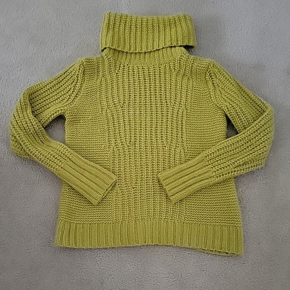 Banana Republic Turtleneck Cable Knit Sweater in Avocado Olive Green  M